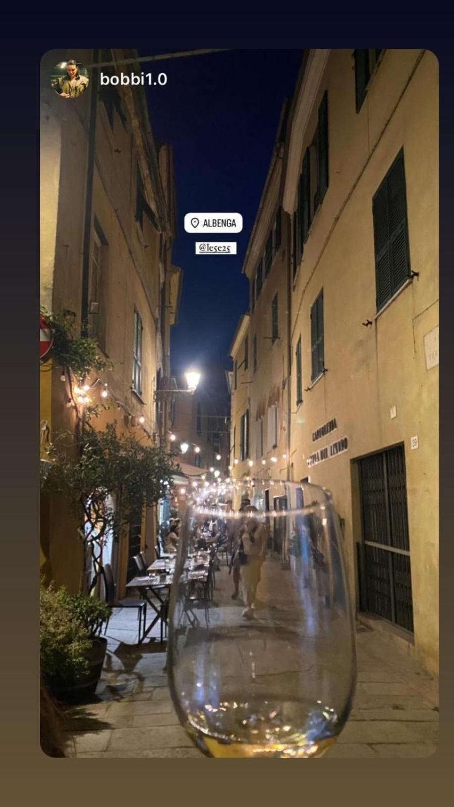 شقة La Casa Sulla Piazzetta ألبينغا المظهر الخارجي الصورة